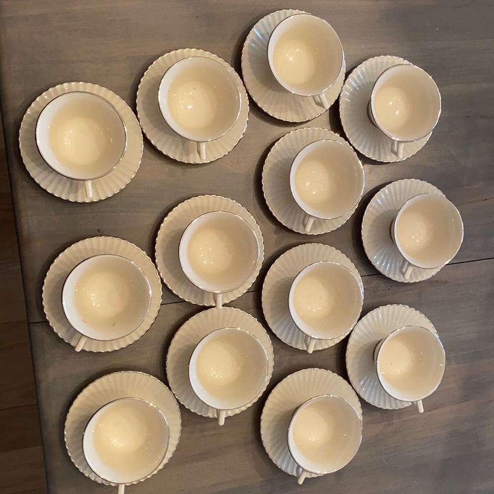Lenox tea cup & saucer set